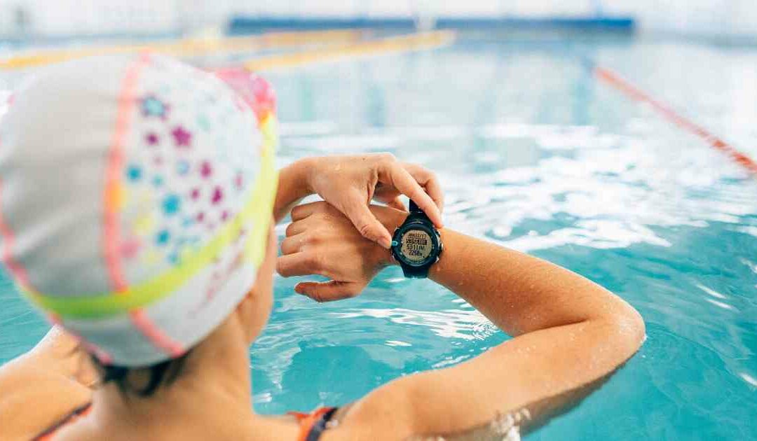 Comment choisir une montre connectée pour la natation